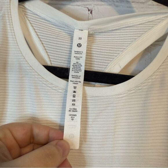 Lululemon Swiftly Tech Racerback size 20 - Picture 4 of 5